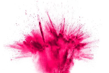 Beyaz arka plana serpilmiş soyut kırmızı toz. Kırmızı toz patlaması. Kırmızı parçacıkların hareketsiz durması..