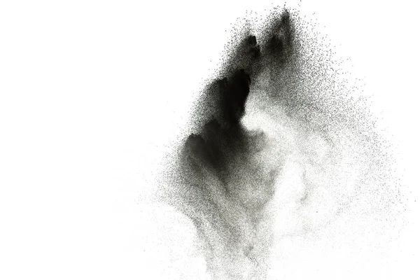 黑色粉末在白色背景下爆炸 炭尘微粒在空气中呼出 — 图库照片