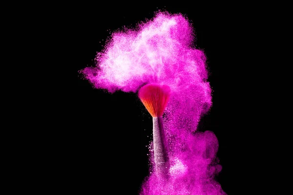 Smink Szépség Koncepció Brush Rózsaszín Por Robbanás Fekete Háttér — Stock Fotó