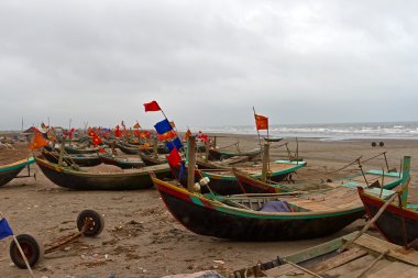 Nehir, deniz, göl gemilerde