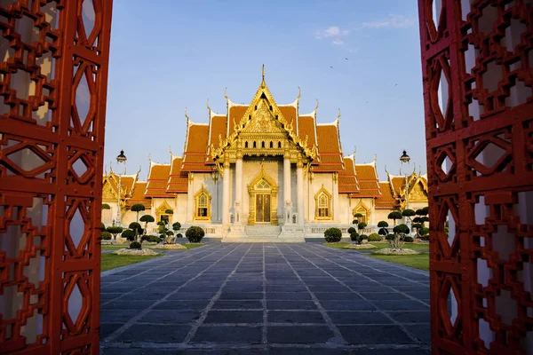 Marmortempel von Bangkok, Thailand Benchamabophit Tempel. — Stockfoto