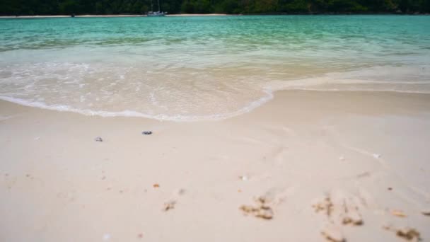 Sea of ������Ko Rok indigo water dark blue beautiful Krabi Thailand Asia — Αρχείο Βίντεο