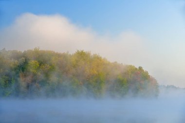 sis, yankee uzun göle gündoğumu bahar manzaraya state park, michigan, ABD yaylar