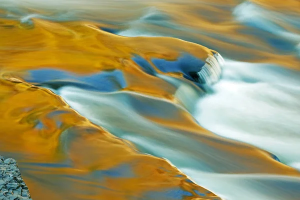 Krajina Presque Isle River Peřeje Zachyceny Pohybem Rozmazané Dikobrazí Hory — Stock fotografie