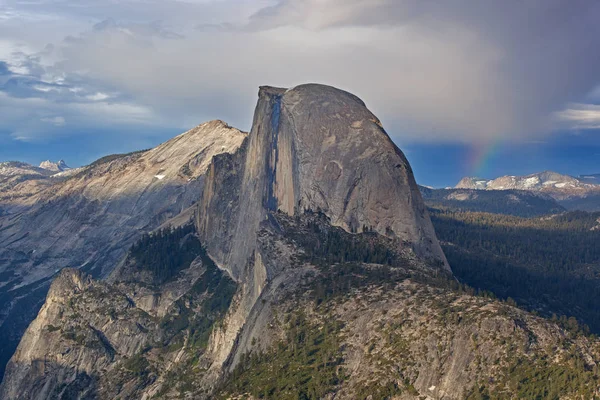 Landscape Rainbow Half Dome Sierra Nevada Mountains Glacier Point Yosemite — 스톡 사진