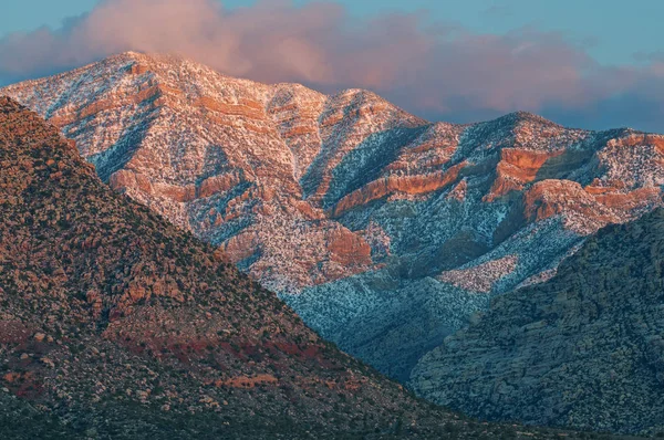 Winterlandschaft Bei Sonnenaufgang Wilde Klippen Rote Felsschlucht Las Vegas Nevada — Stockfoto