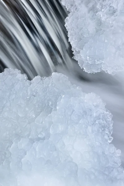 Zimní Kaskáda Rámovaná Ledem Comstock Creek Michigan Usa — Stock fotografie