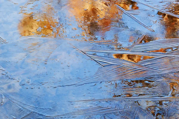 Detailní Záběr Abstraktní Vzorek Ledu Nalezený Hladině Jezera — Stock fotografie