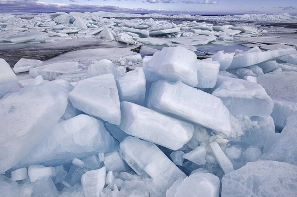 Mavi Buz Parçalarının Manzarası Mackinac Boğazı Michigan Gölü Michigan Abd — Stok fotoğraf