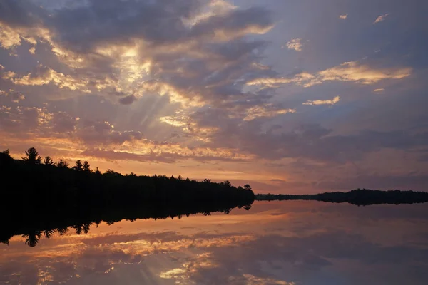 Landscape Dawn Pete Lake Mirrored Reflections Calm Water Hiawatha National — Stock Photo, Image