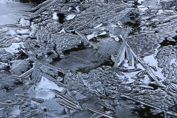 Nahaufnahme Eines Abstrakten Eismusters Auf Einer Seeoberfläche — Stockfoto