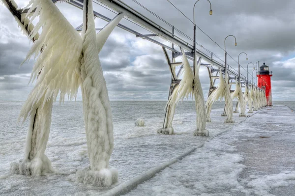 Güney Haven Kış Manzarası Michigan Deniz Feneri Rıhtım Podyum Buz — Stok fotoğraf