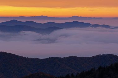 Şafakta manzara, Clingman 's Dome' dan Great Smoky Dağları Ulusal Parkı, Tennessee, ABD