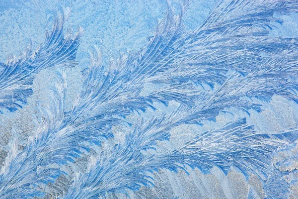Detailní Záběr Mrazivého Obrazce Okenním Skle Vytvořeném Mrazivého Zimního Rána — Stock fotografie