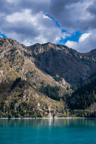 Mountain lake Issyk in Almaty city Kazakhstan — Stock Photo, Image