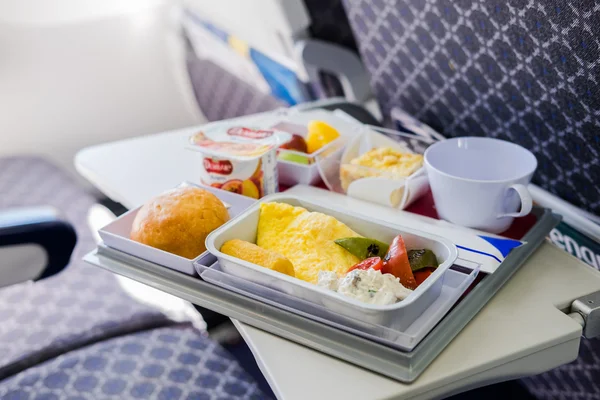 Tray of food on the plane — Stock Photo, Image