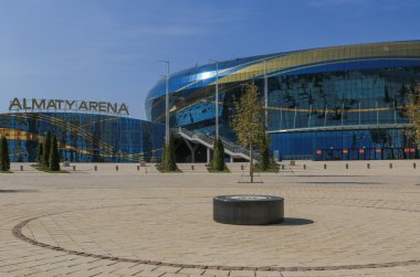 Almatı, Kazakistan - 12 Ekim 2016: Ice arena Almatı Arena Kış Üniversite Oyunları 2017 Almatı şehrinde 2016 yılında yaptırılmıştır.