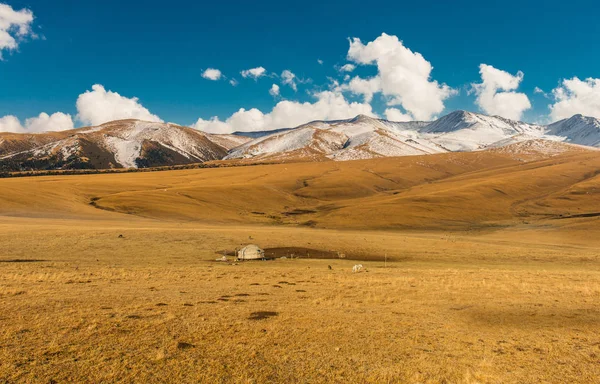 Urta Casa Nómada Las Montañas Kazajstán Asia Central — Foto de Stock