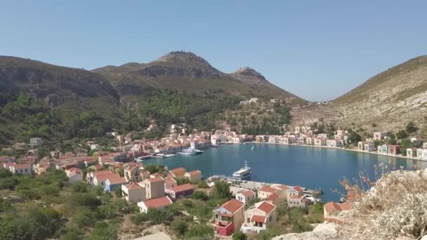 Uitzicht op de stad Kastellorizo in Meis, Griekenland — Stockvideo