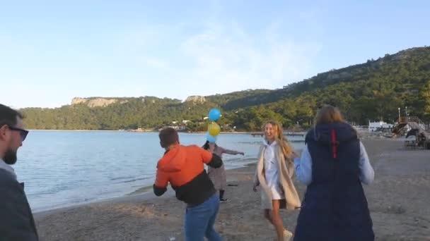 Friends having fun together outdoors — Stock Video