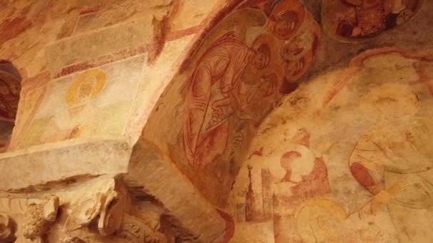 Färgglada fresker i kyrkan St Nicholas i Myra Turkiet — Stockvideo