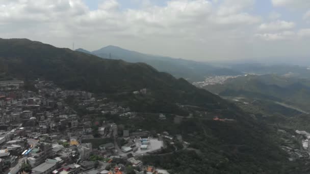九份的鸟瞰图 Jioufen 或九份 新台北市 Ruifang 地区的一个山区 — 图库视频影像
