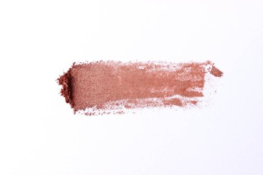 beyaz zemin üzerine gözler için farklı renklerde birkaç kozmetik göz farı gölgeler. gölgeler paleti. minimalizm, tedarik tasarım için. Sayfanın Üstü