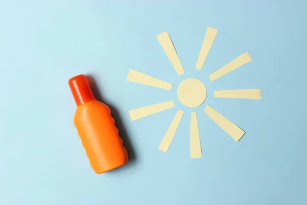 Protector Solar Sol Papel Sobre Fondo Color Cosméticos Para Quemaduras — Foto de Stock