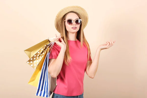 Beautiful Young Girl Paper Bags Shopping Colored Background — Stock Photo, Image