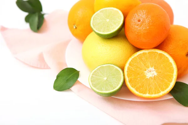 Különböző Citrusfélék Vannak Asztalon Szaftos Citrusfélék — Stock Fotó