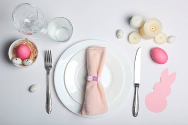 Güzel bir Paskalya masası manzarası. Paskalya yemeği.