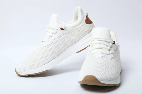 Heren Sneakers Een Gekleurde Achtergrond Herenschoenen Minimalisme — Stockfoto