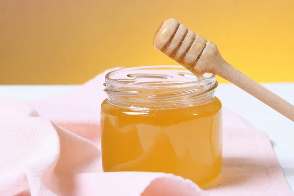 Frischer Honig Auf Dem Tisch — Stockfoto