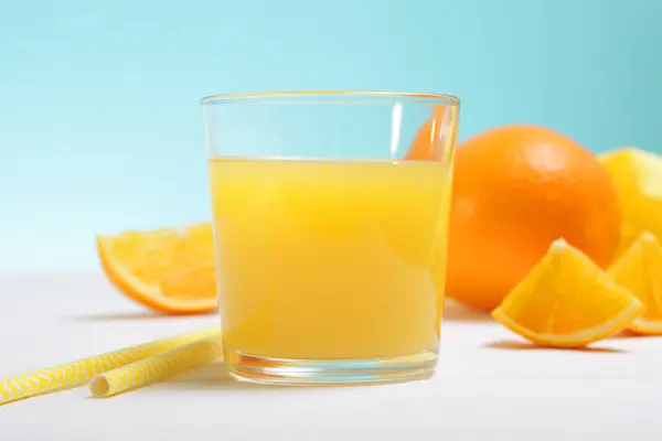 Orange Juice Glass Oranges Orange Slices Table — Stock Photo, Image