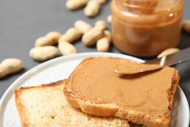 Masada fıstık ezmeli tost..