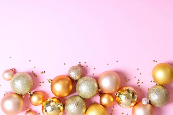 Beaucoup Belles Boules Noël Décoratives Sur Fond Blanc Vue Dessus — Photo