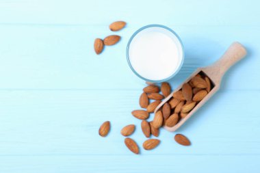 Masada badem sütü ve badem var. Sebze sütü. Vejetaryen sütü.