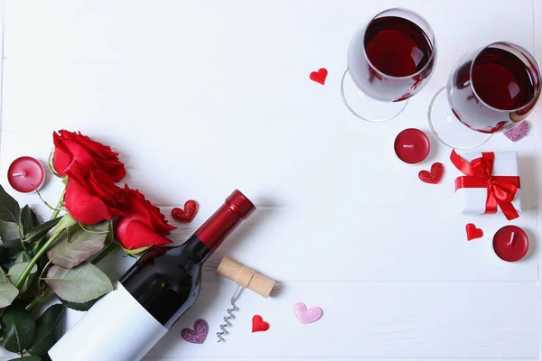 Red Wine Hearts Red Roses Gifts Colored Background Top View — Stock Photo, Image