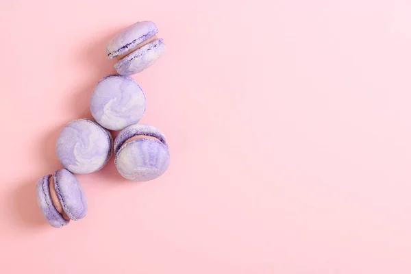 Makronenkuchen Auf Farbigem Hintergrund — Stockfoto