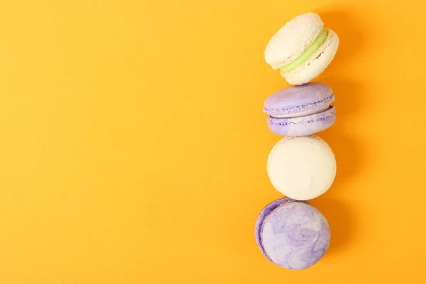 Gâteaux Macarons Sur Fond Coloré — Photo