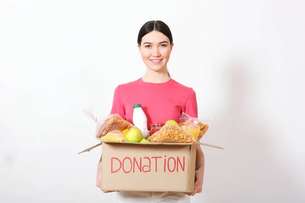 Chica Con Una Caja Donaciones Sobre Fondo Color Lugar Para — Foto de Stock