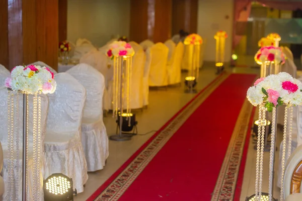 Colorful paper flowers Wedding decoration in traditional wedding in Bangladesh. — Stock Photo, Image