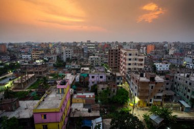 Akşam saatlerinde Dhaka şehrinin en iyi manzarası.