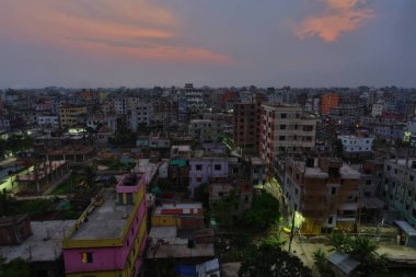 Akşam saatlerinde Dhaka şehrinin en iyi manzarası.