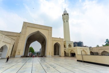 Baitul Mukarram Ulusal Camii 'nin dışındaki cami şu anda Bangladeş, Dhaka' da 3 Nisan 2020 'de boş.