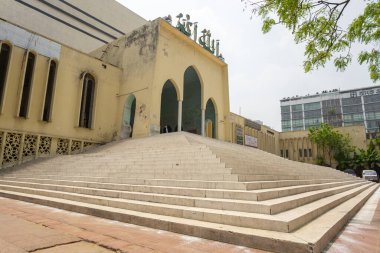 Baitul Mukarram Ulusal Camii 'nin yazı tipi açısı 3 Nisan 2020' de Dhaka, Bangladeş 'te boş.