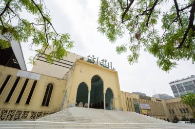 Baitul Mukarram Ulusal Camii 'nin yazı tipi açısı 3 Nisan 2020' de Dhaka, Bangladeş 'te boş.