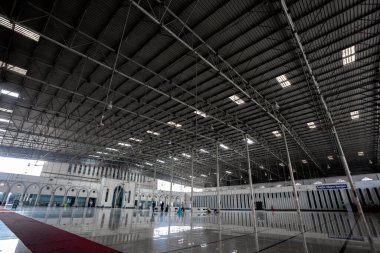 Covid-19 korkusu: Aşırı kalabalık Dhaka Baitul Mukarram Ulusal Camii Dhaka, Bangladeş 'te 3 Nisan 2020' de boşaldı.