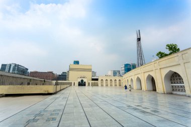 Baitul Mukarram Ulusal Camii 'nin dışındaki cami, Bangladeş' in Dhaka kentindeki şuanda boş.