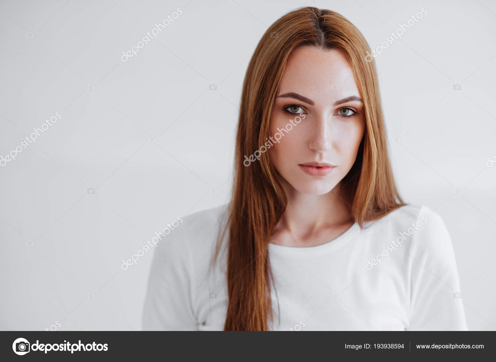 白い背景の美しい女の子 ストック写真 C Basarabmargo Gmail Com 白い背景の美しい女の子 ストック写真 C Basarabmargo Gmail Com